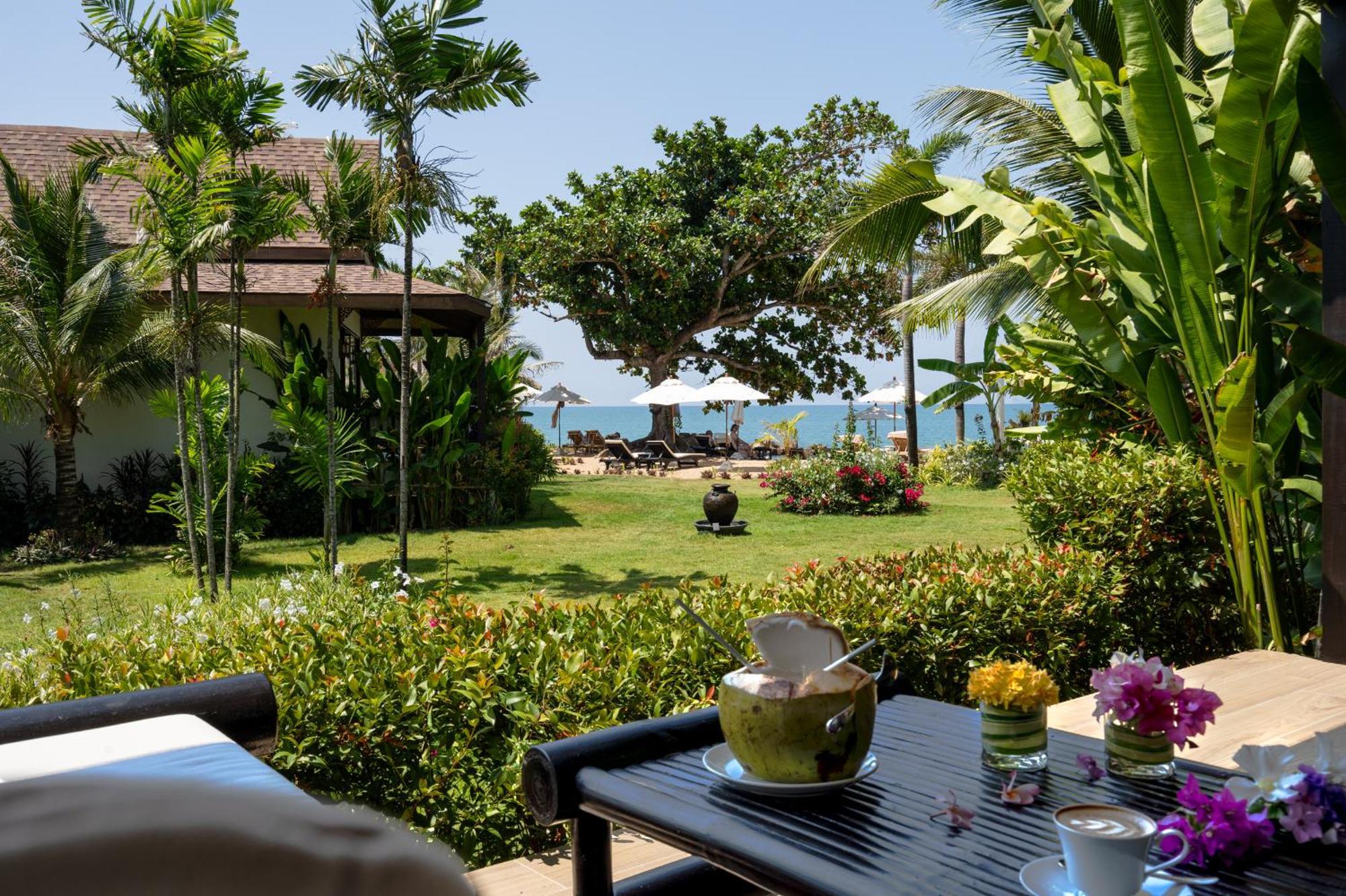 Lanta Palace Beach Resort & Spa - Adult Only 란타섬 외부 사진